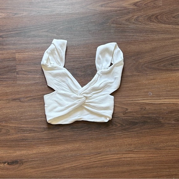 SHEIN VCAY Twist Front Open Back Crop Top - Picture 3 of 3